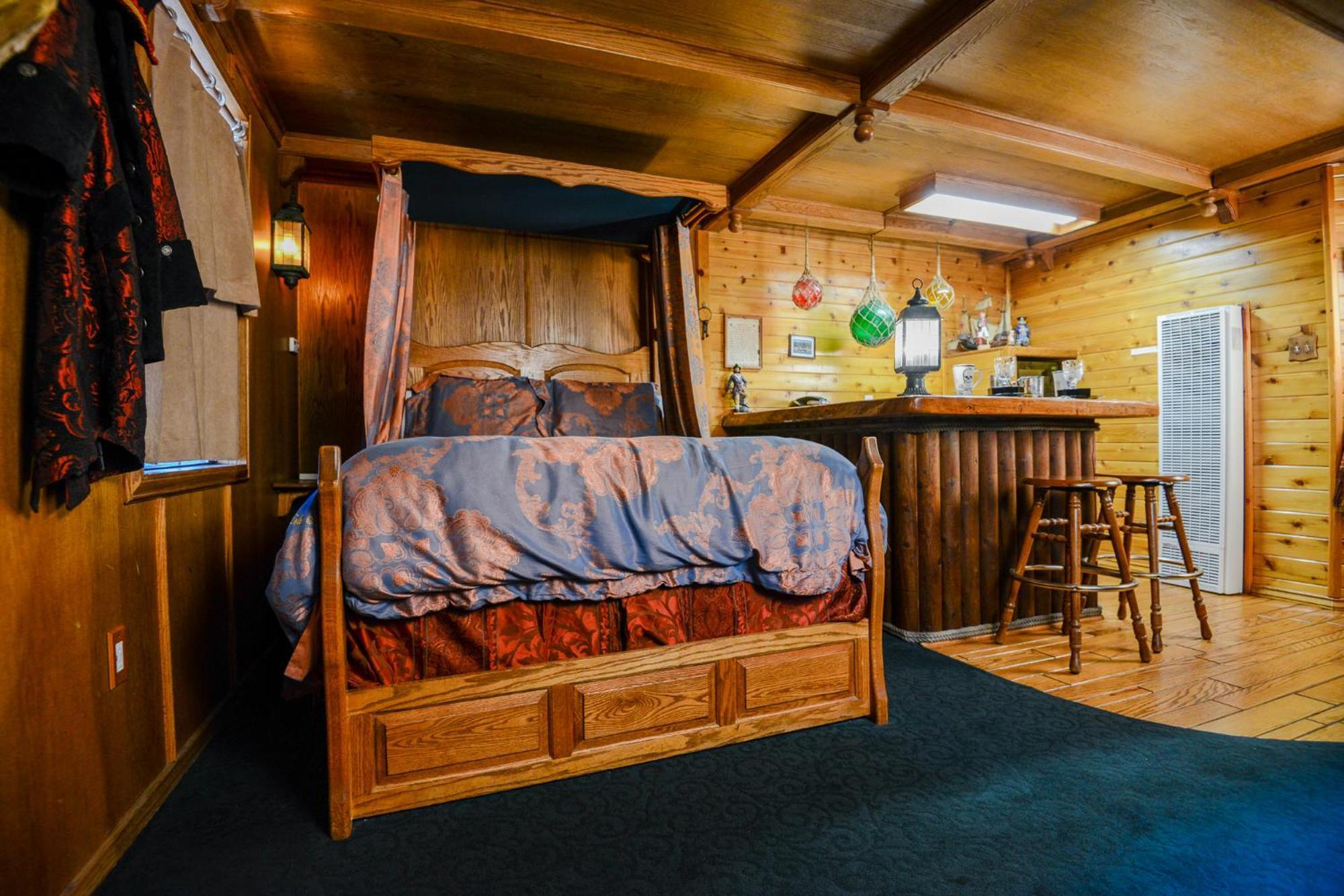 Castle Wood Theme Cottages- Couples Only Big Bear Lake Εξωτερικό φωτογραφία