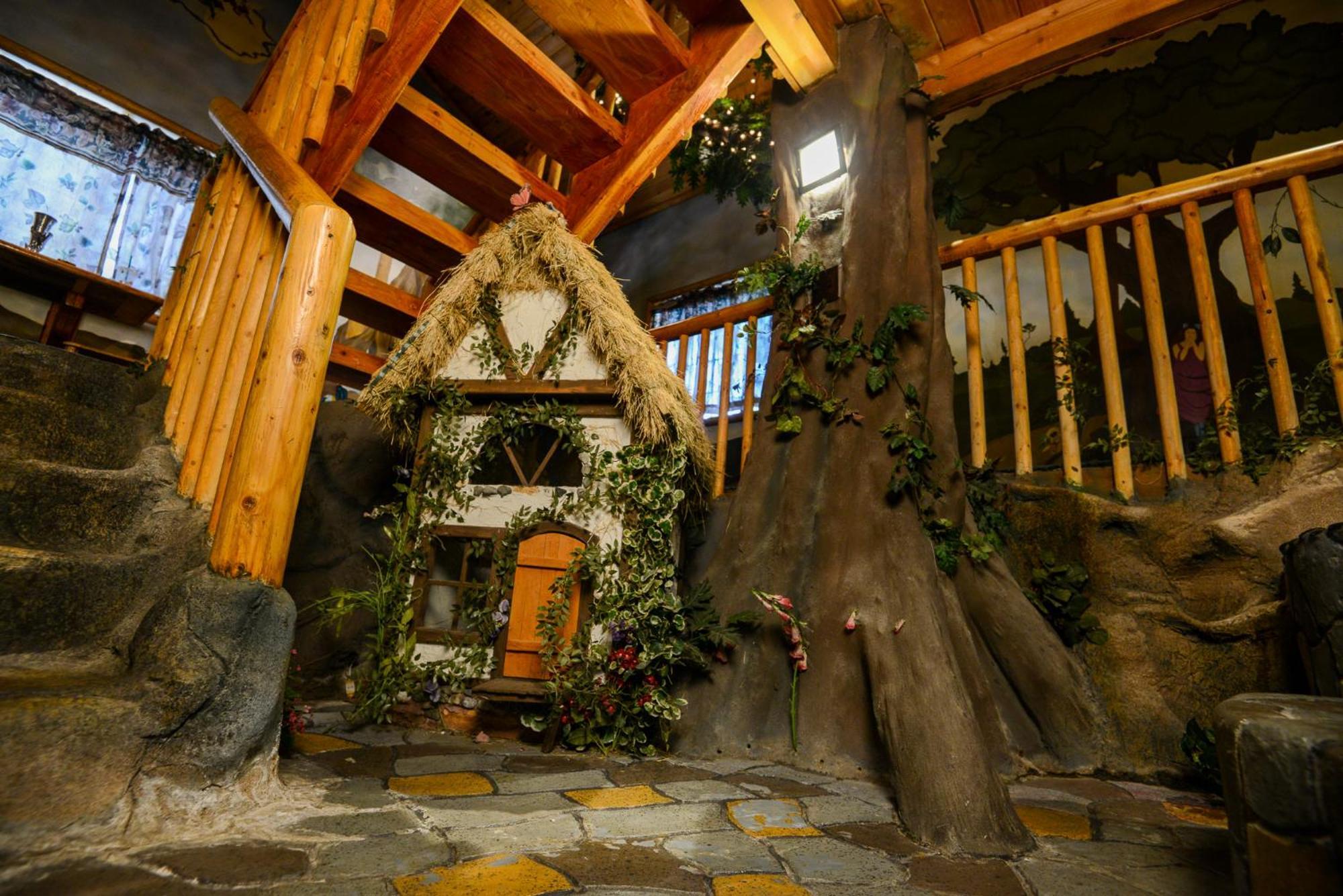 Castle Wood Theme Cottages- Couples Only Big Bear Lake Εξωτερικό φωτογραφία